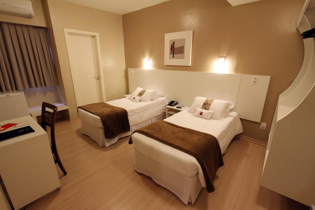 Hotel Curi Executive Pelotas Habitación foto